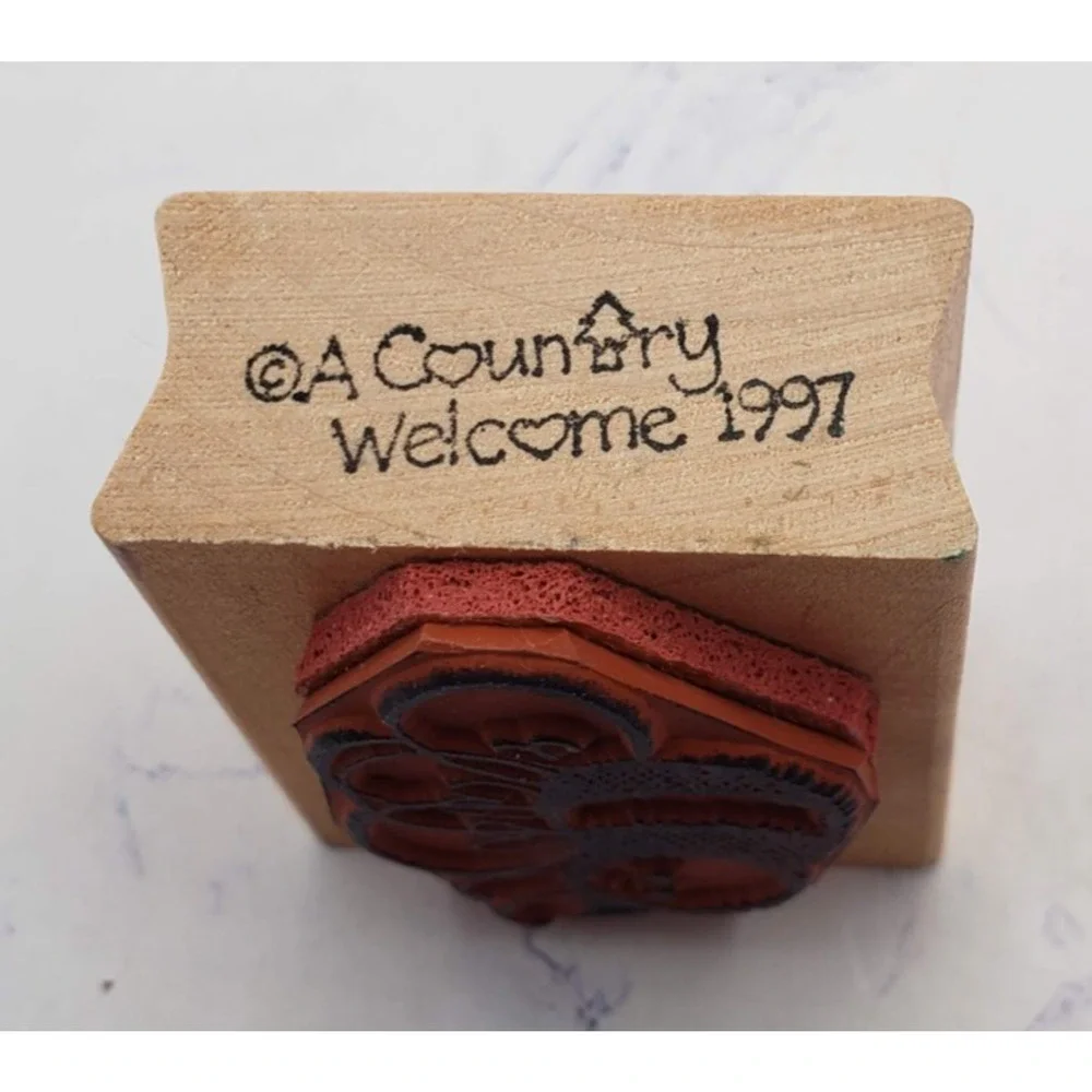 Flying Bumble Bee A Country Welcome Wood Mounted Rubber Stamp